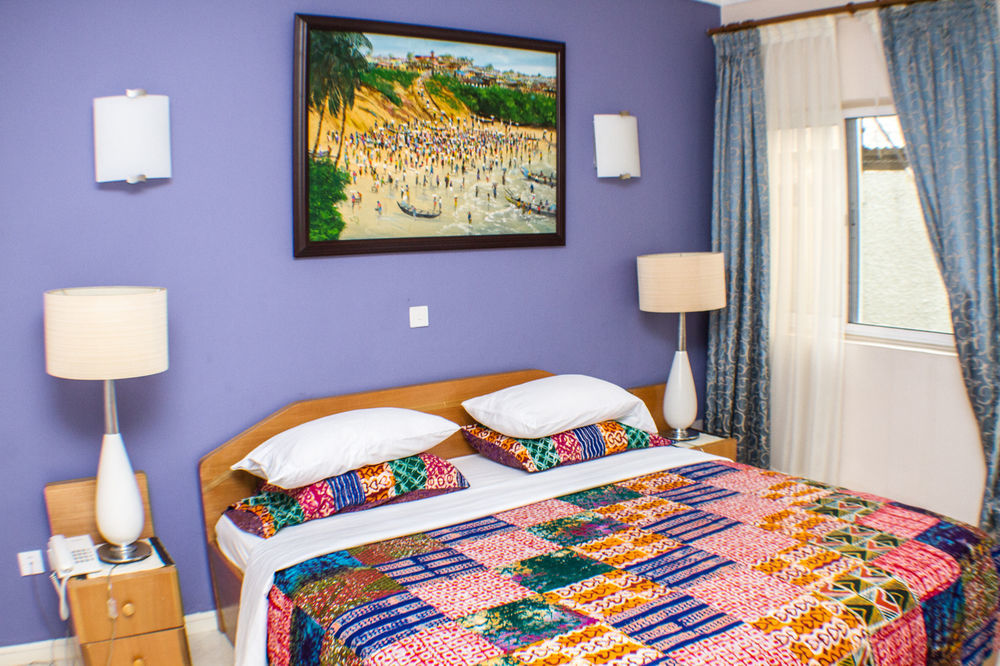Alma House Hotel Accra Esterno foto