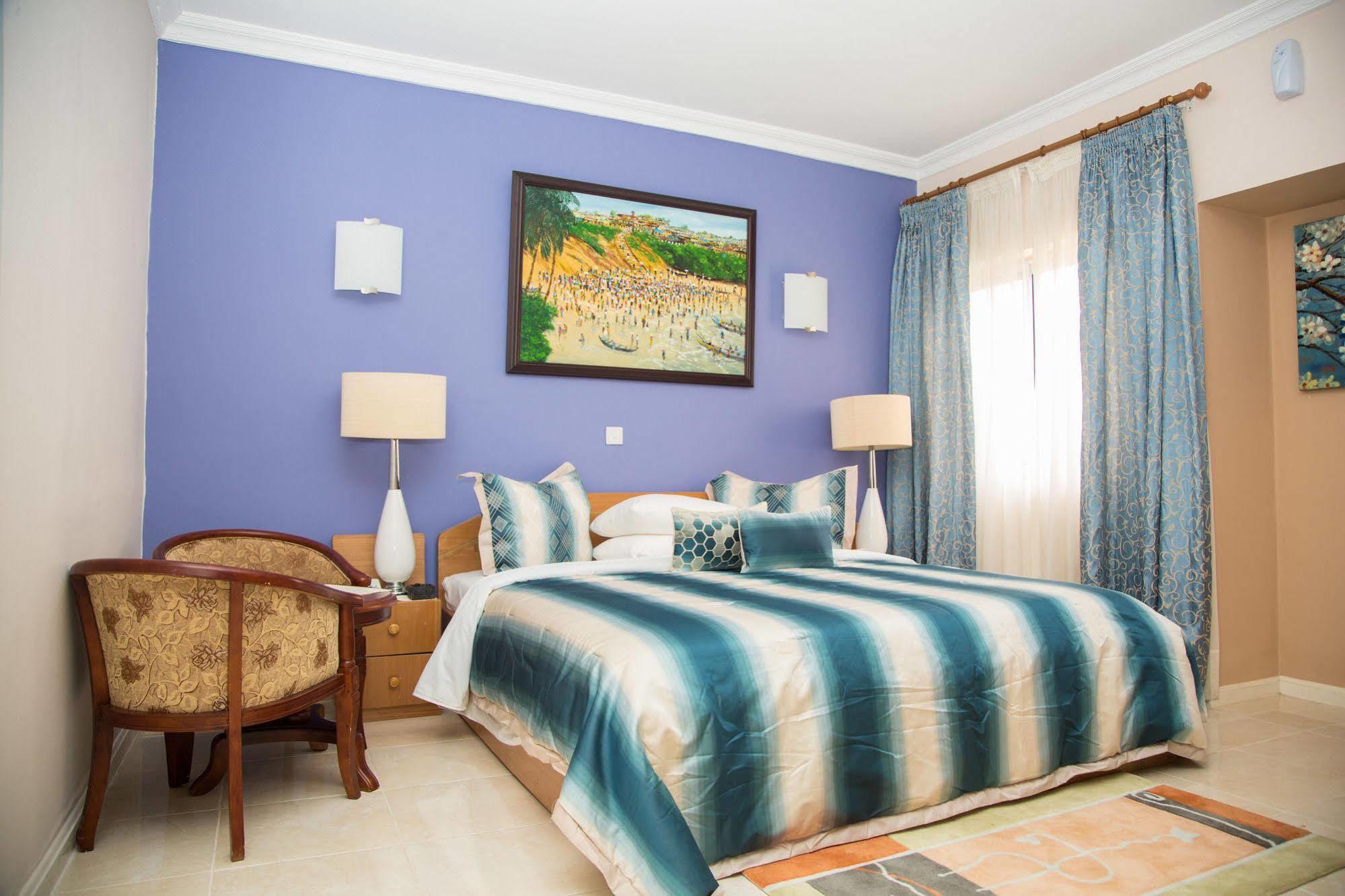 Alma House Hotel Accra Esterno foto
